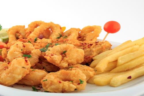 FRIED SEA FOOD COMPO  ( serving 4 persons)